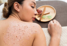 Peeling na tělo, víte, proč je dobré používat pravidelně peeling na tělo?